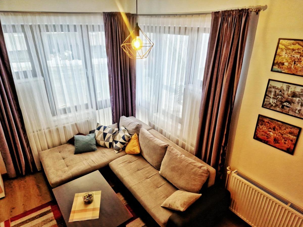 Downtown Apartment Травник Екстер'єр фото