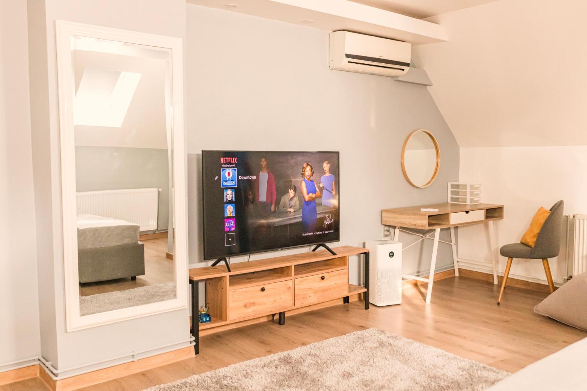 Downtown Apartment Травник Екстер'єр фото